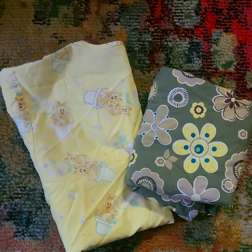 Womens scrub uniform printed top set of 2 size large